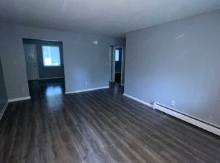 2109 Gideon Ave APT 8, Zion, IL 60099