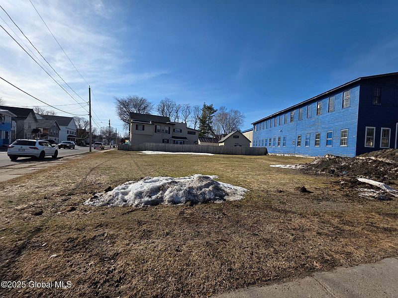2nd image of 213 N Perry Street
