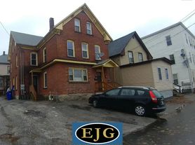 15 Wheelock St, Manchester, NH
