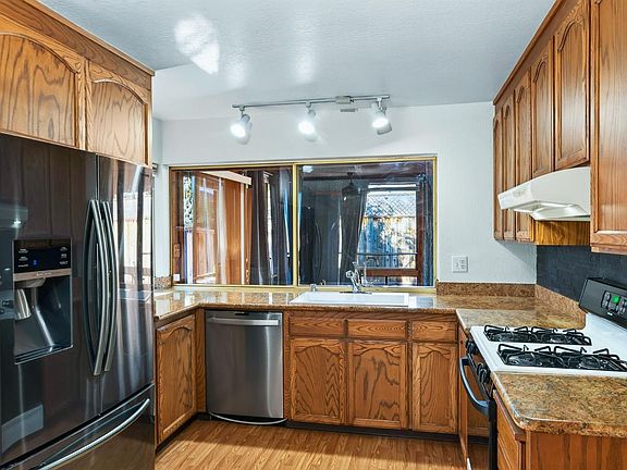 4th image of 4440 Tanglewood Way