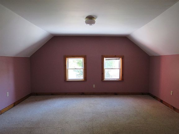 3rd image of 808 New York Ave