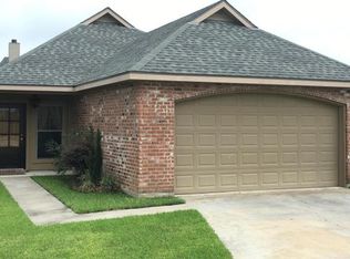 127 Troubadore Dr, Youngsville, LA 70592