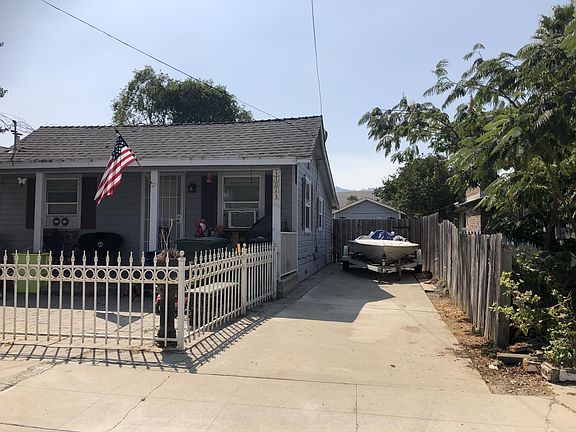 2nd image of 701 3rd St