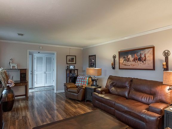 5th image of 1021 Whitehall Pl