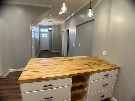 4th image of 3918 Glenn Ave #1