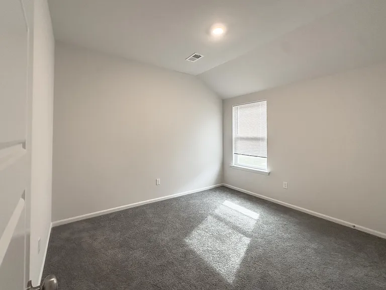 622 N Pecan St — Photo 13