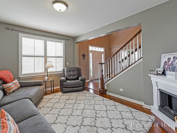 5th image of 801 Barton Dr