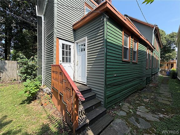 4th image of 320 Maryland St