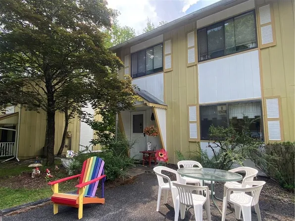 48 Robert Road, Kiamesha Lake, NY 12751