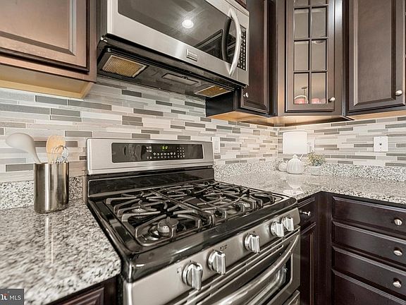 5th image of 9810 Smithview Pl
