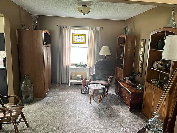 Room off Kitchen and Living