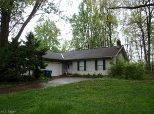 8454 Glenbrook Dr, Olmsted Township, OH 44138