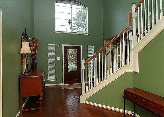 3rd image of 24043 Northshire Ln