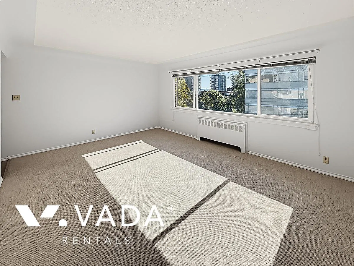 1208 Burnaby Street Vancouver — Photo 2
