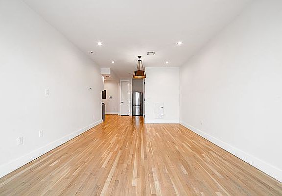 4th image of 153 Erasmus St #3M