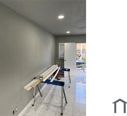 2nd image of 146 W 81st St #3