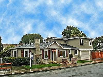 1st image of 1309 Elm St