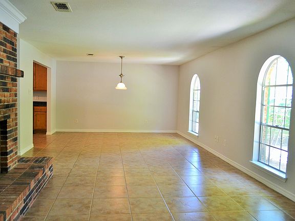 2nd image of 13825 La Cala St