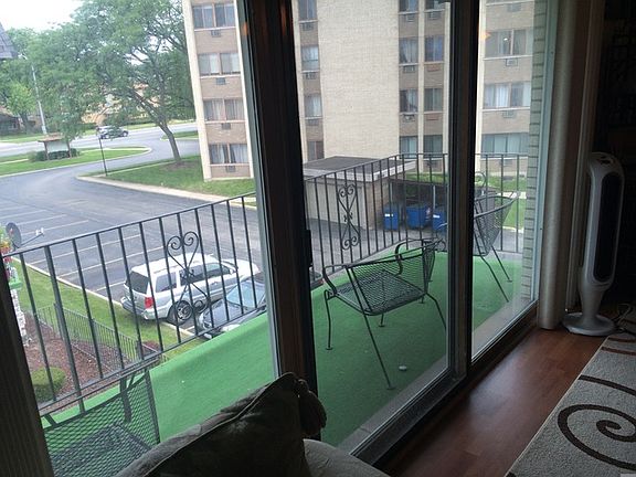 2nd image of 4021 W 97th St APT 2S