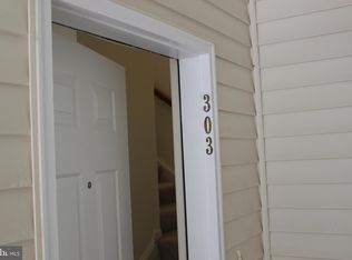 2491 Quick St APT 303, Herndon, VA 20171