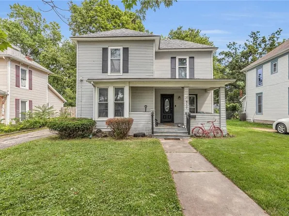 817 S Poplar St, Ottawa, KS 66067