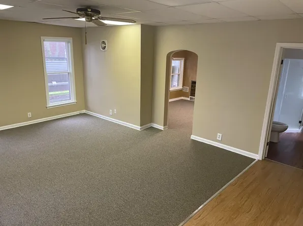 26144 E Huron River Dr, Flat Rock, MI 48134