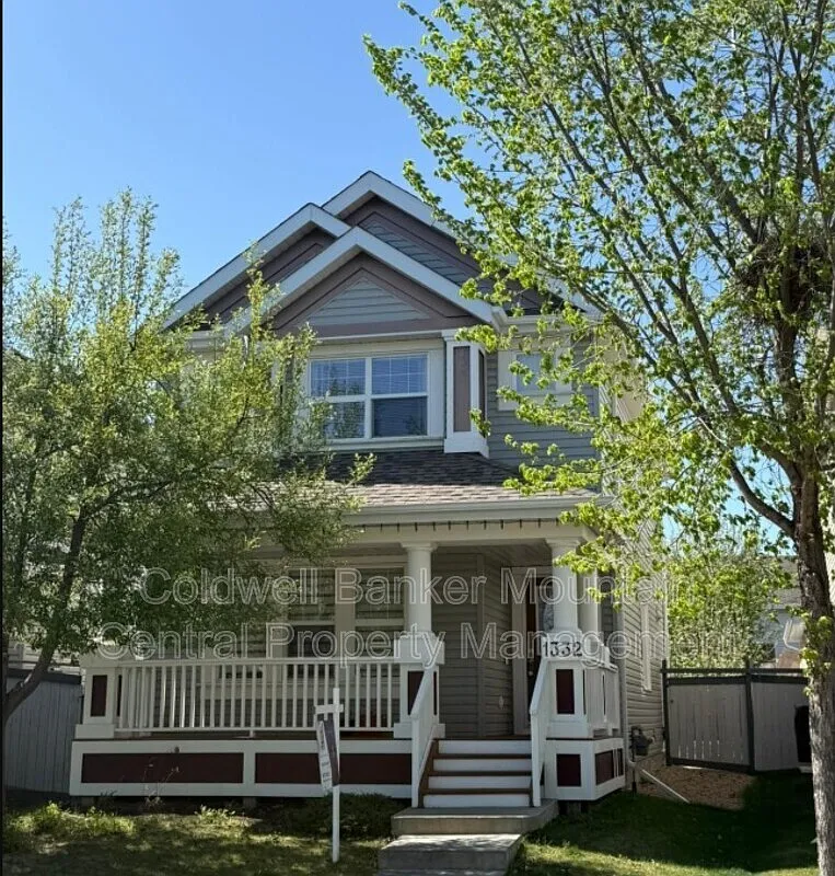 4 bed, 3.5 bath, 1517 sqft, $2,495 — Photo 1