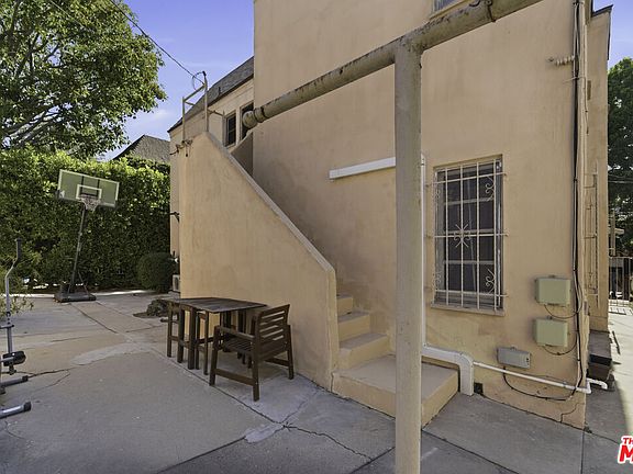 3rd image of 1245 S Crescent Heights Blvd