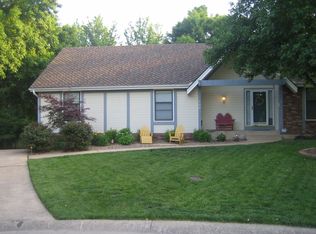 400 NE Wild Plum Ct, Lees Summit, MO 64086