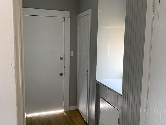 4th image of 5702 Olive St