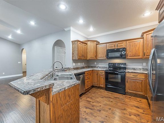3rd image of 3031 Saddlebrook Trl