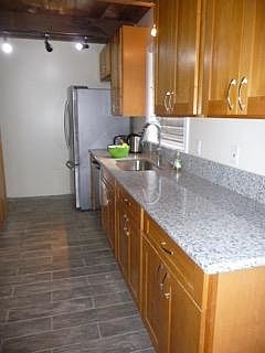 Gurmet Kitchen with high-end stainless appliances, 5 flame gas stove, french door fridge, dishwasher, Microwave