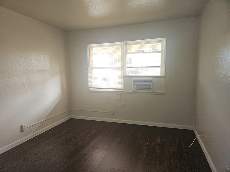 2039 E Simpson Ave #4 — Photo 5