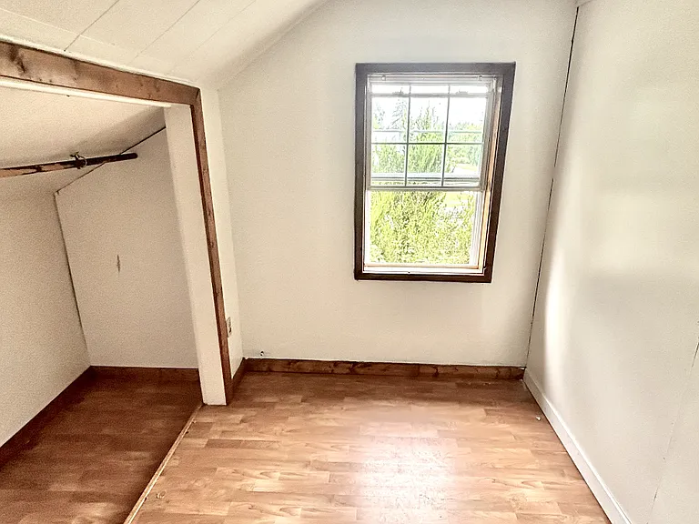 710 Chesaning St #4 — Photo 7