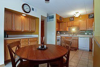 Kitchen / Breakfast Room