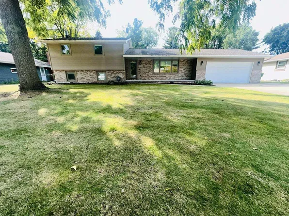 550 Harvest Rd, Green Bay, WI 54302