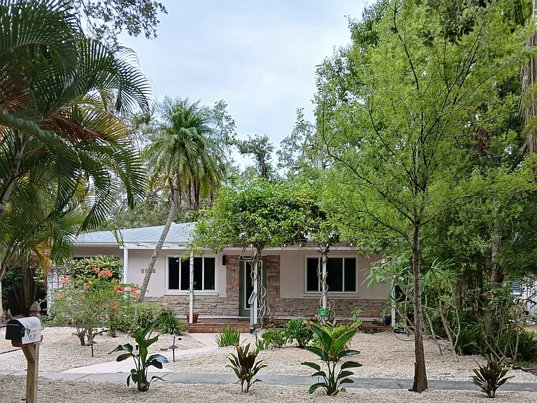 1642 Catalonia Ln — Photo 1