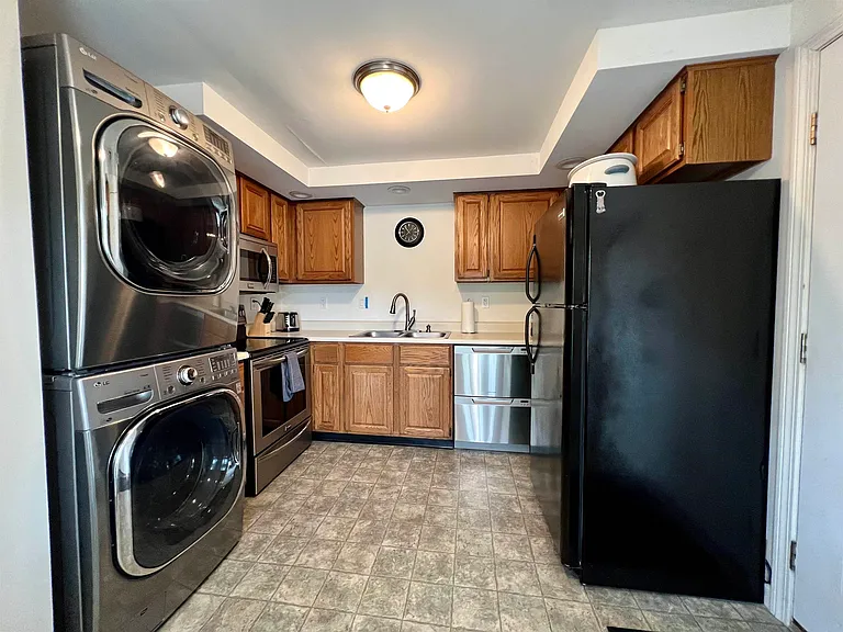 1011 Laconia Rd #4 — Photo 6