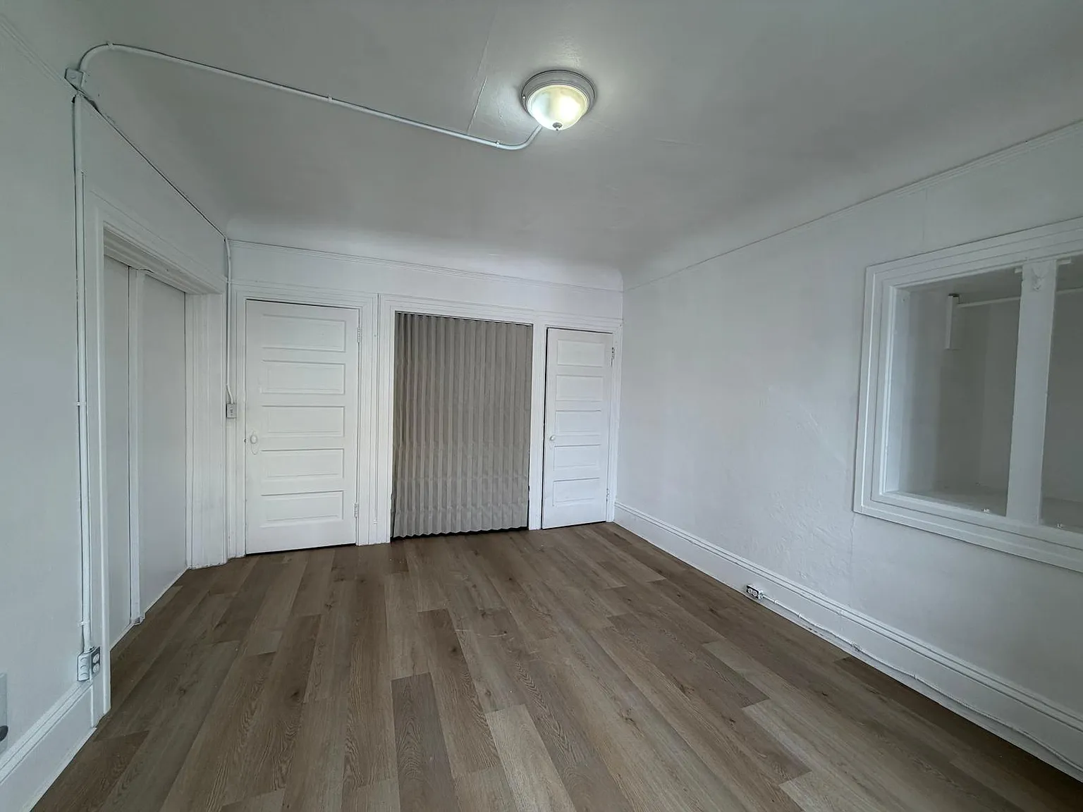 Waverly Street — Photo 1