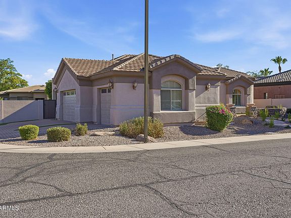 5th image of 821 W ENFIELD Way