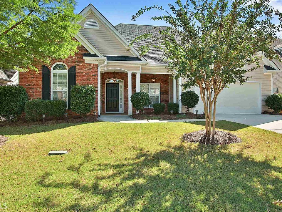 1st image of 394 Stillwood Dr