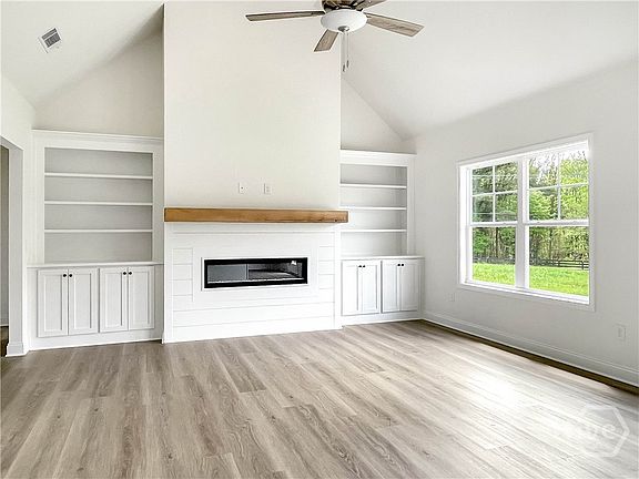 5th image of 54 Inman Park