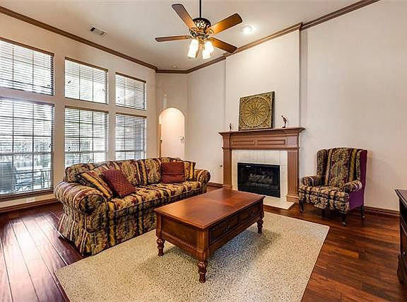 5th image of 313 Lancashire Dr