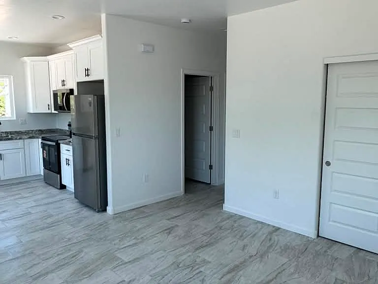 4205 N 16th Pl #2 — Photo 5