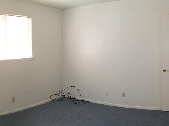 5th image of 302 Wolf St APT 13