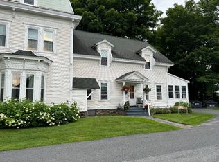 5 Park St #2B, Morrisville, VT 05661