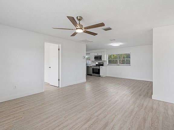 5th image of 311 Essex Drive