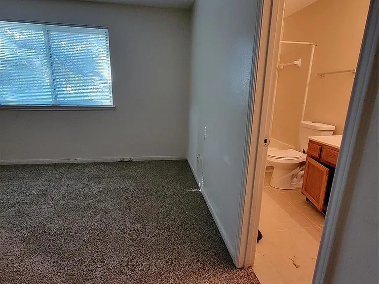 2139 Shiveley Cir — Photo 20