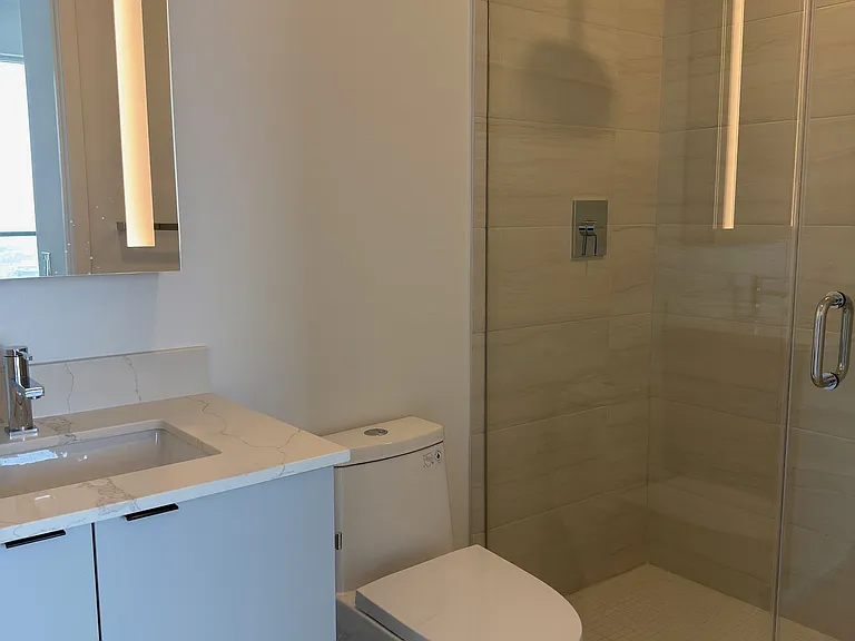 285 Dufferin St #1016 — Photo 19