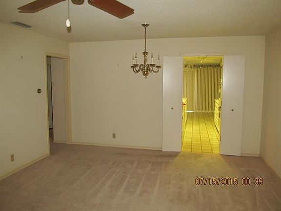 3rd image of 1228 Lexington Dr